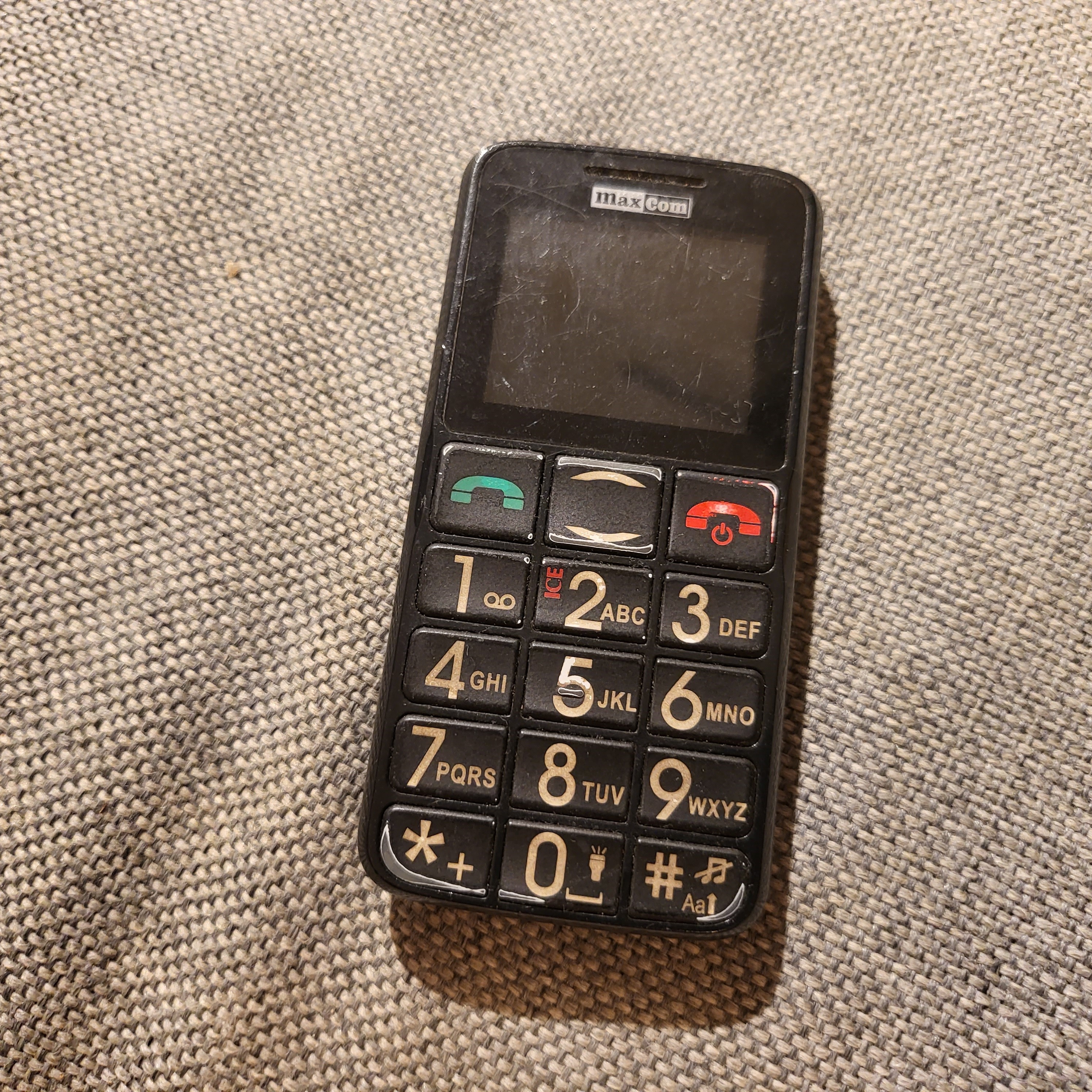 MaxCom MM432BB